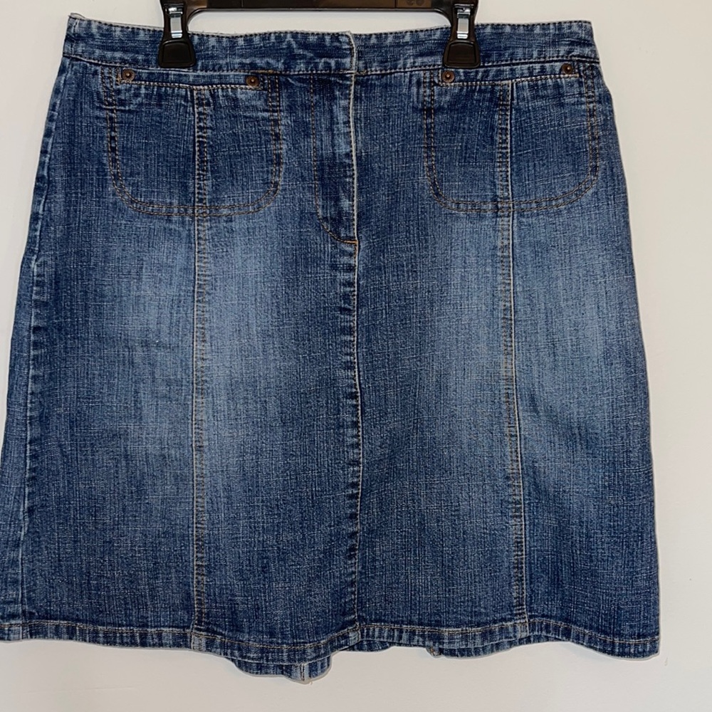 Ann Taylor Loft Stretch Denim Mini Skirt With Hidden Pockets & Pleats Size 8